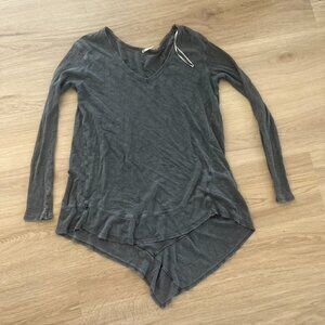 Free People deep vneck raw hem hi-lo long sleeve cotton shirt Small